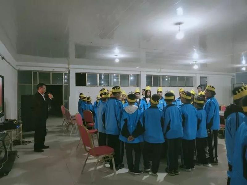 晨曦学校集体生日party