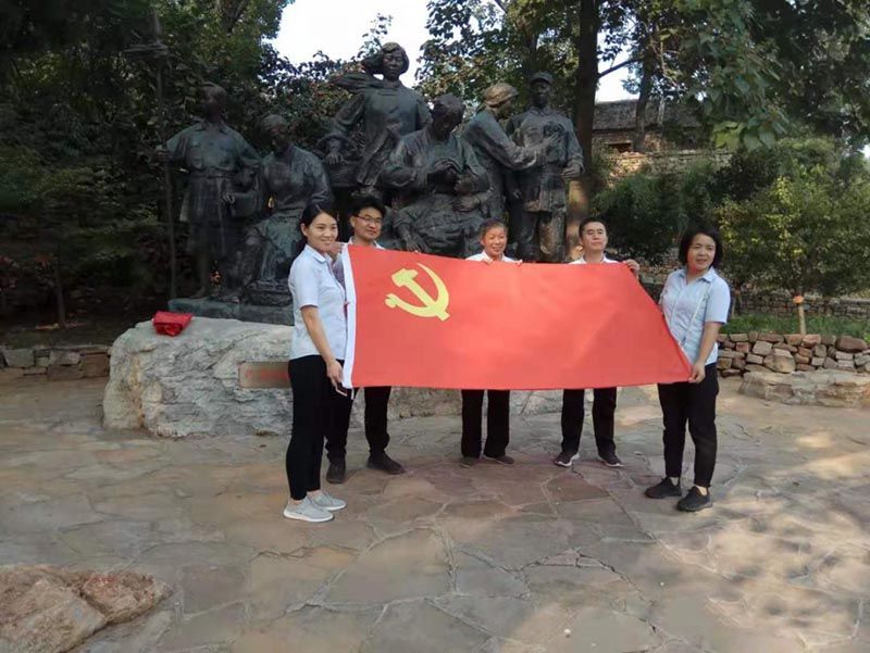 晨曦学校党支部组织党员赴沂蒙红嫂纪念馆开展主题教育活动