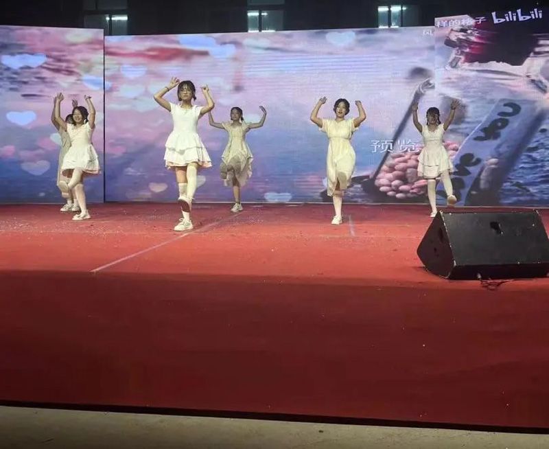 童心逐梦向未来 ——菏泽晨曦教育集团成功举办六 · 一儿童文艺汇演