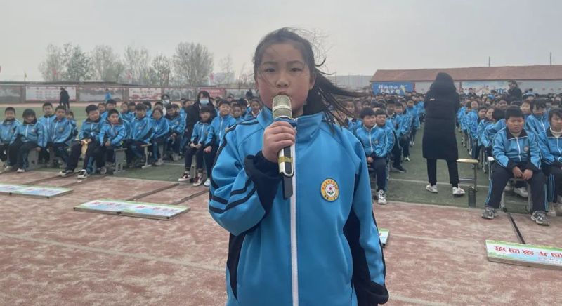 法治宣传进校园 普法教育在行动